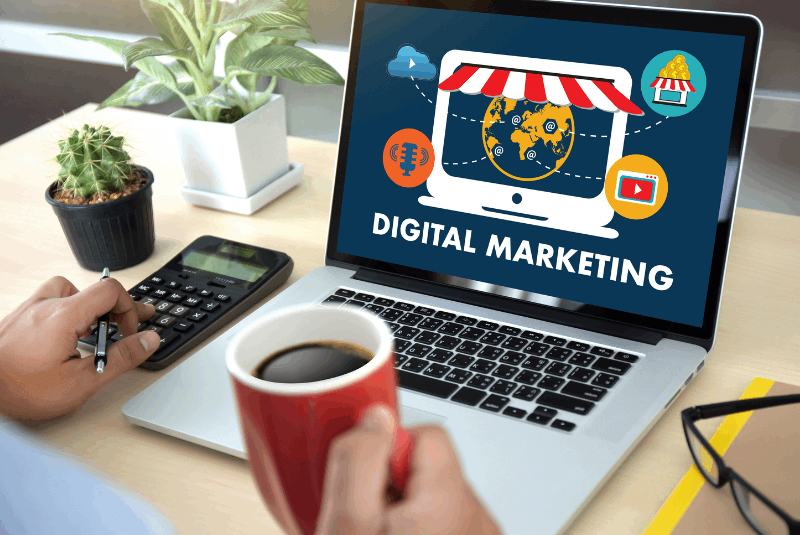A Guide Into Starting a Career as a Digital Marketer